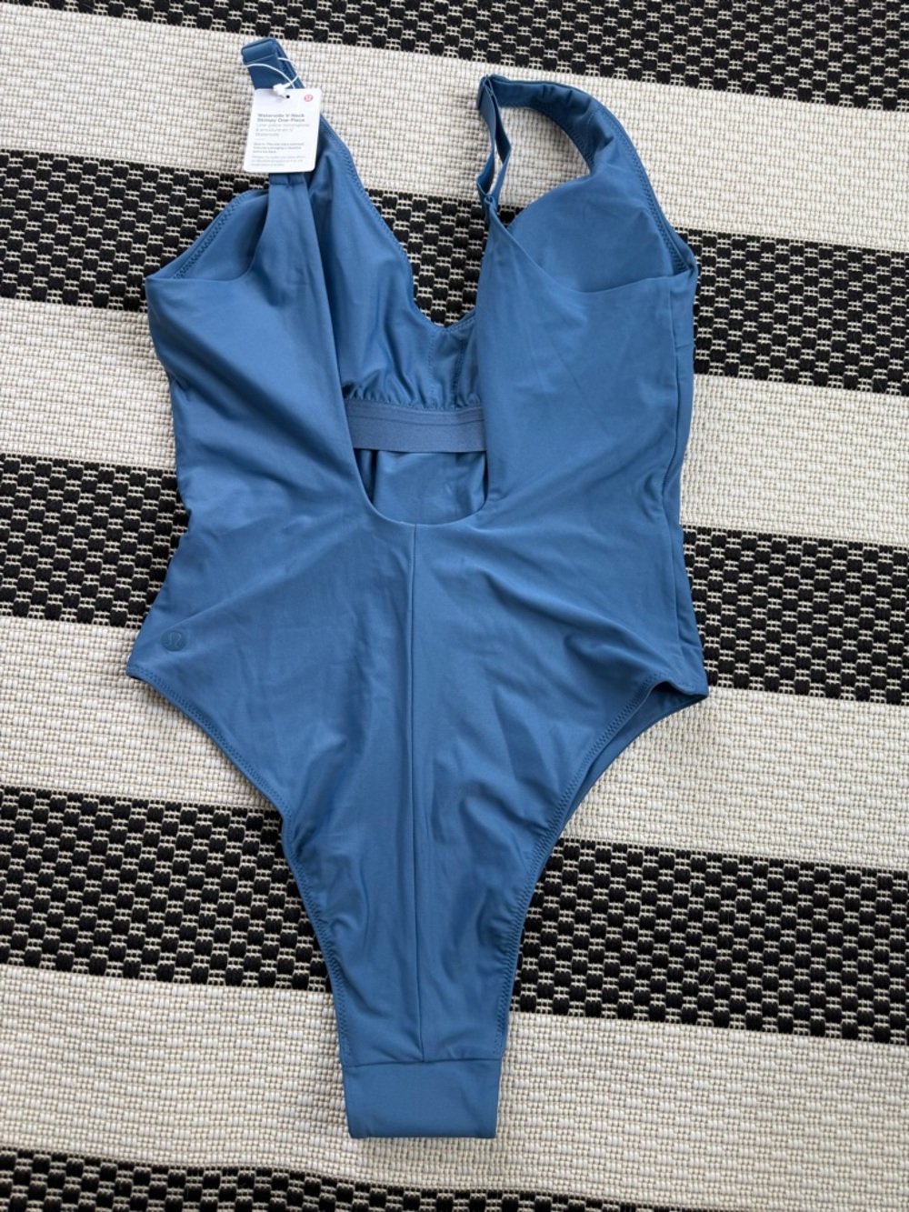 Lululemon Waterside V-Neck One Piece Swimsuit Blue Size 8 NWT - Picture 5 of 8